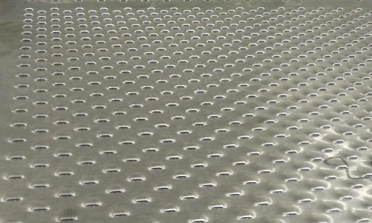 不銹鋼魚鱗孔沖孔板產品展示