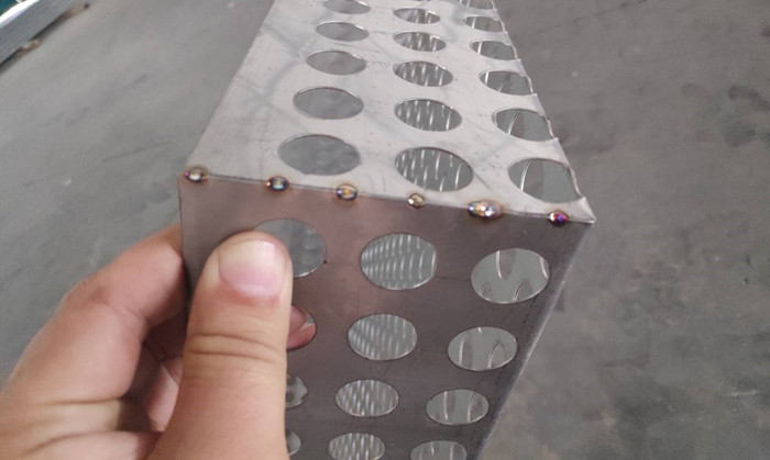 沖孔網托盤產品展示